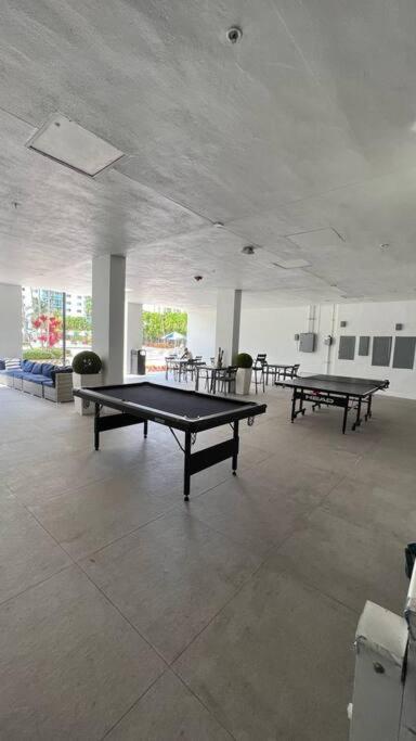 Sunny Isles Beach Spacious Apartment المظهر الخارجي الصورة
