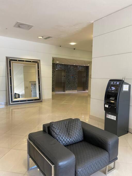 Sunny Isles Beach Spacious Apartment المظهر الخارجي الصورة