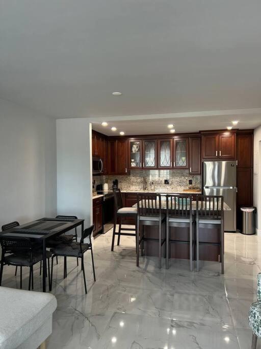 Sunny Isles Beach Spacious Apartment المظهر الخارجي الصورة