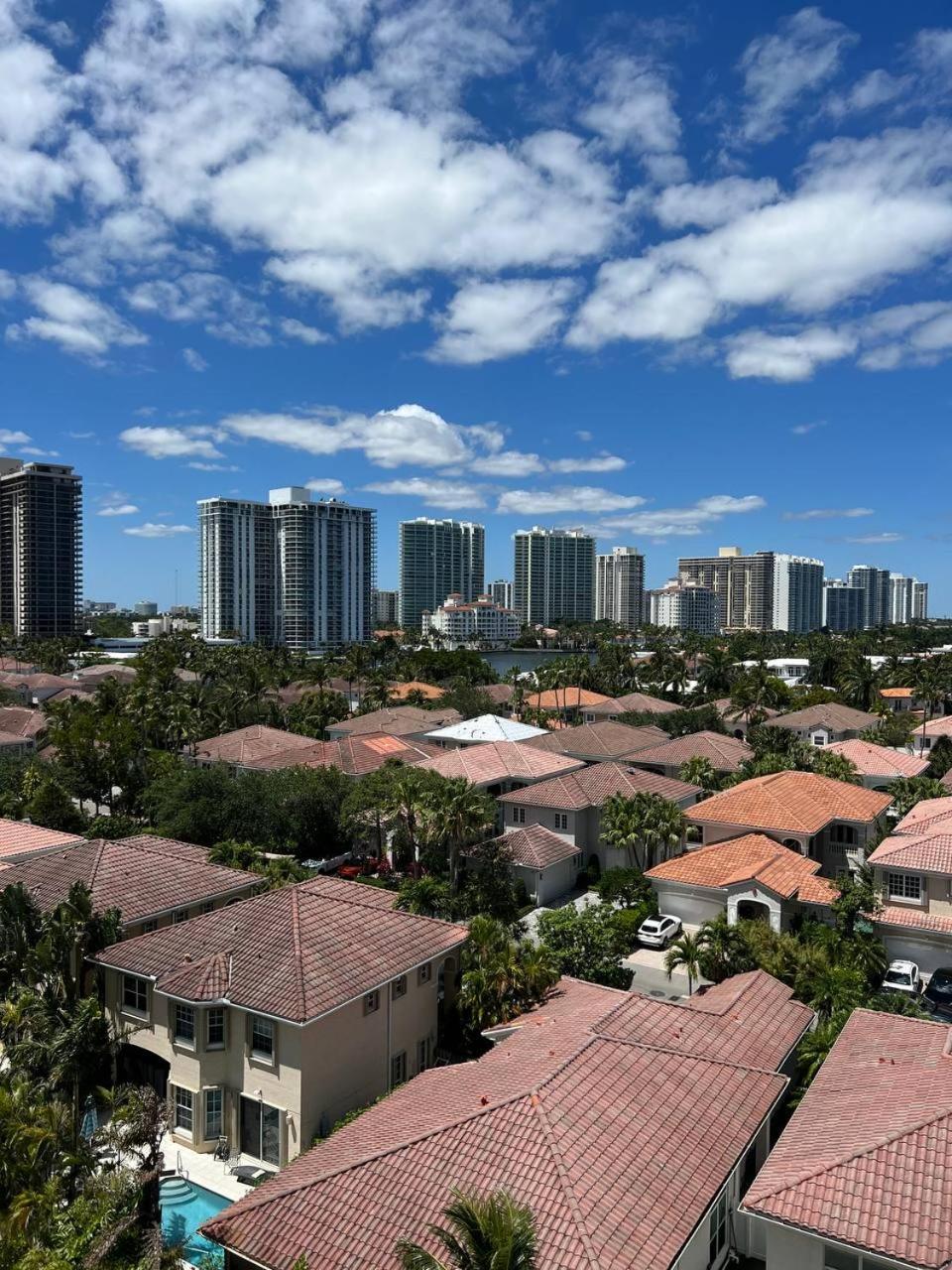 Sunny Isles Beach Spacious Apartment المظهر الخارجي الصورة